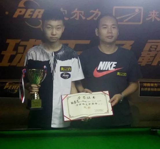 手的防线疲 手的防线疲