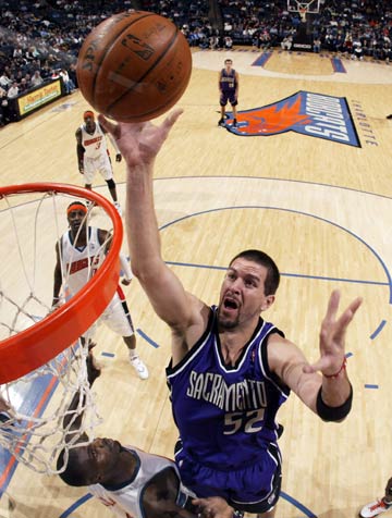 首发阵容解 首发阵容解