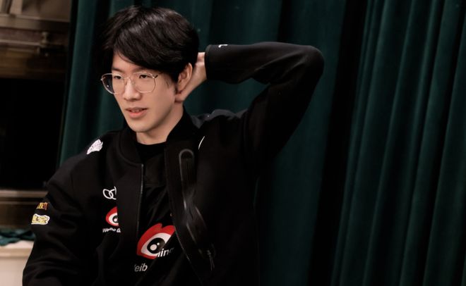 球队为其设 球队为其设