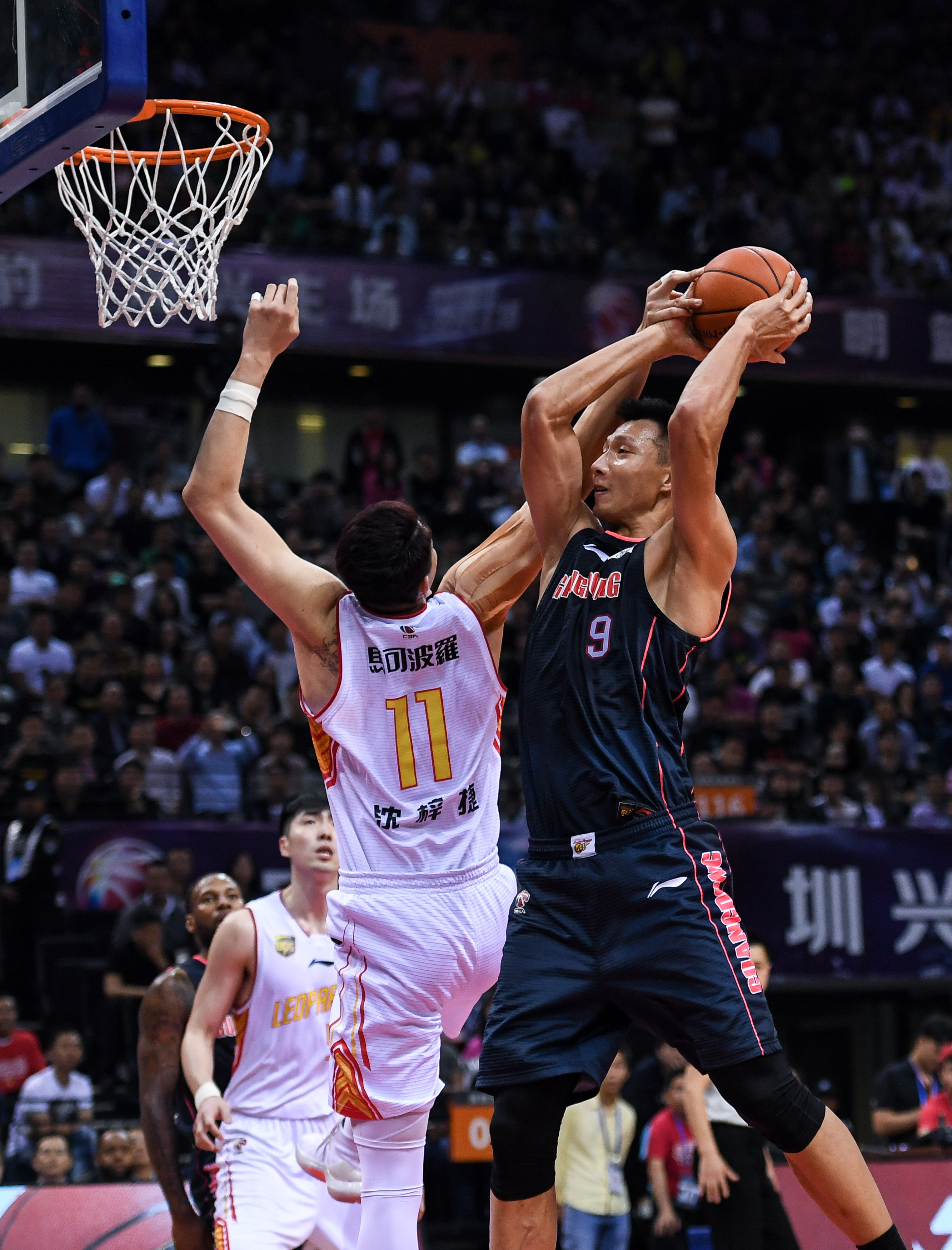 守还是进攻 守还是进攻